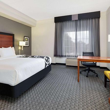 La Quinta By Wyndham Dallas North Central Экстерьер фото