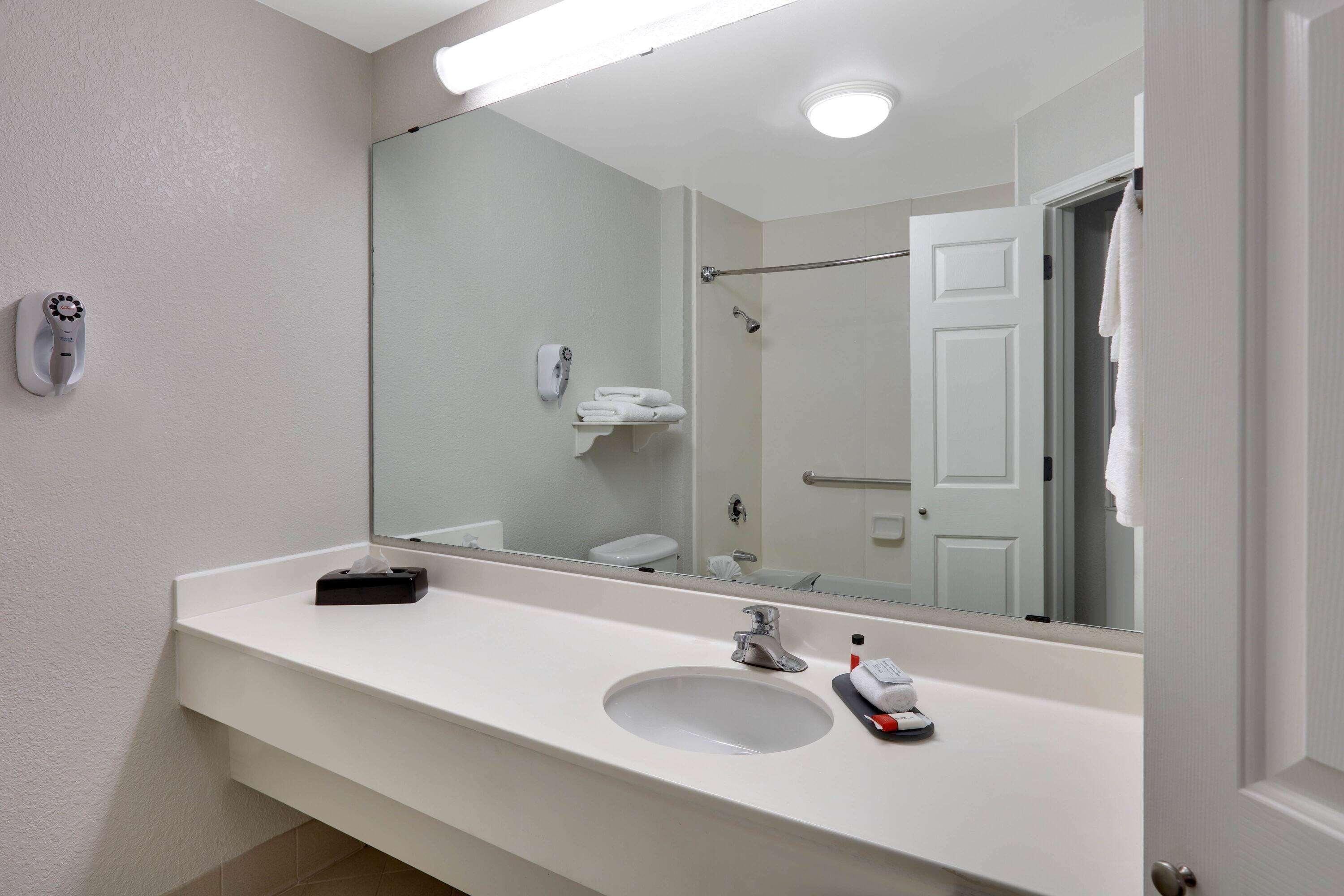 La Quinta By Wyndham Dallas North Central Экстерьер фото